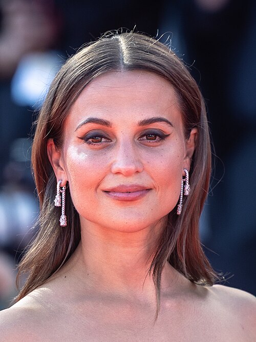 Alicia Vikander