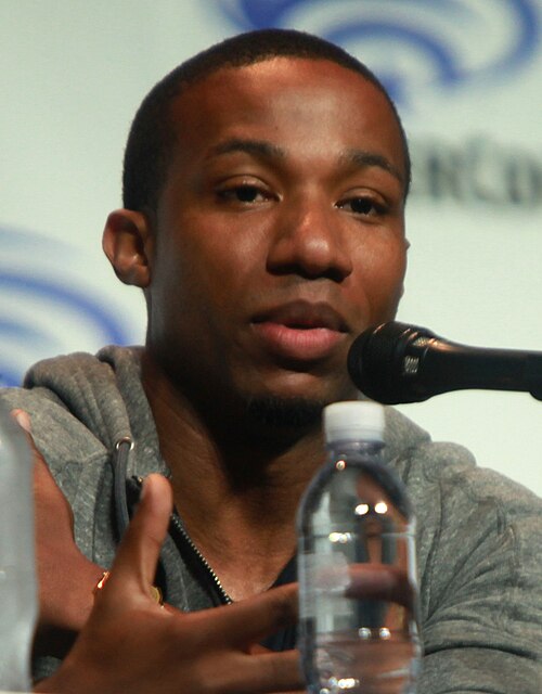 Arlen Escarpeta