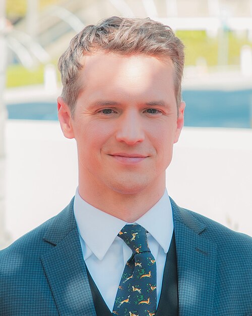 Freddie Stroma