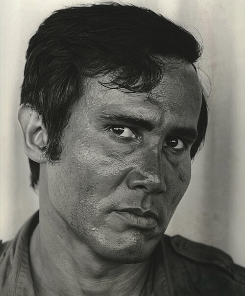 Henry Silva