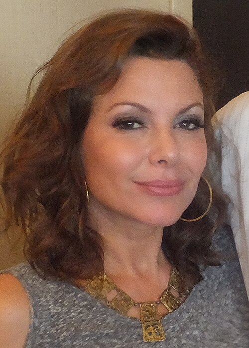 Kari Wuhrer